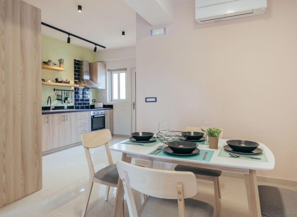Corner45 Apartments In Kalamaki Center, By Zantewize Exterior photo